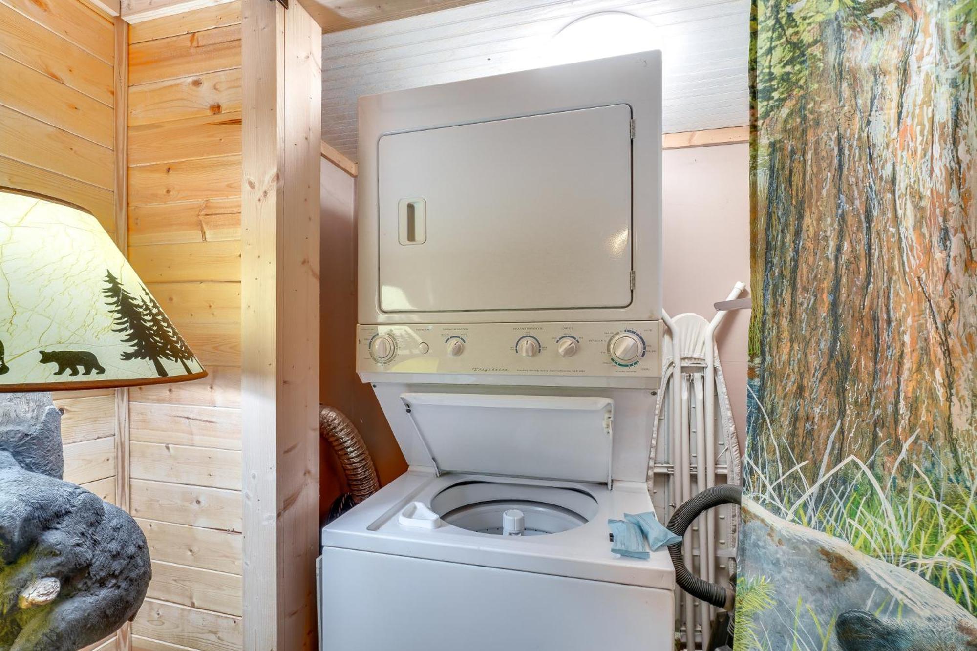 Just Fur Relaxin Sevierville Cabin With Hot Tub! Esterno foto